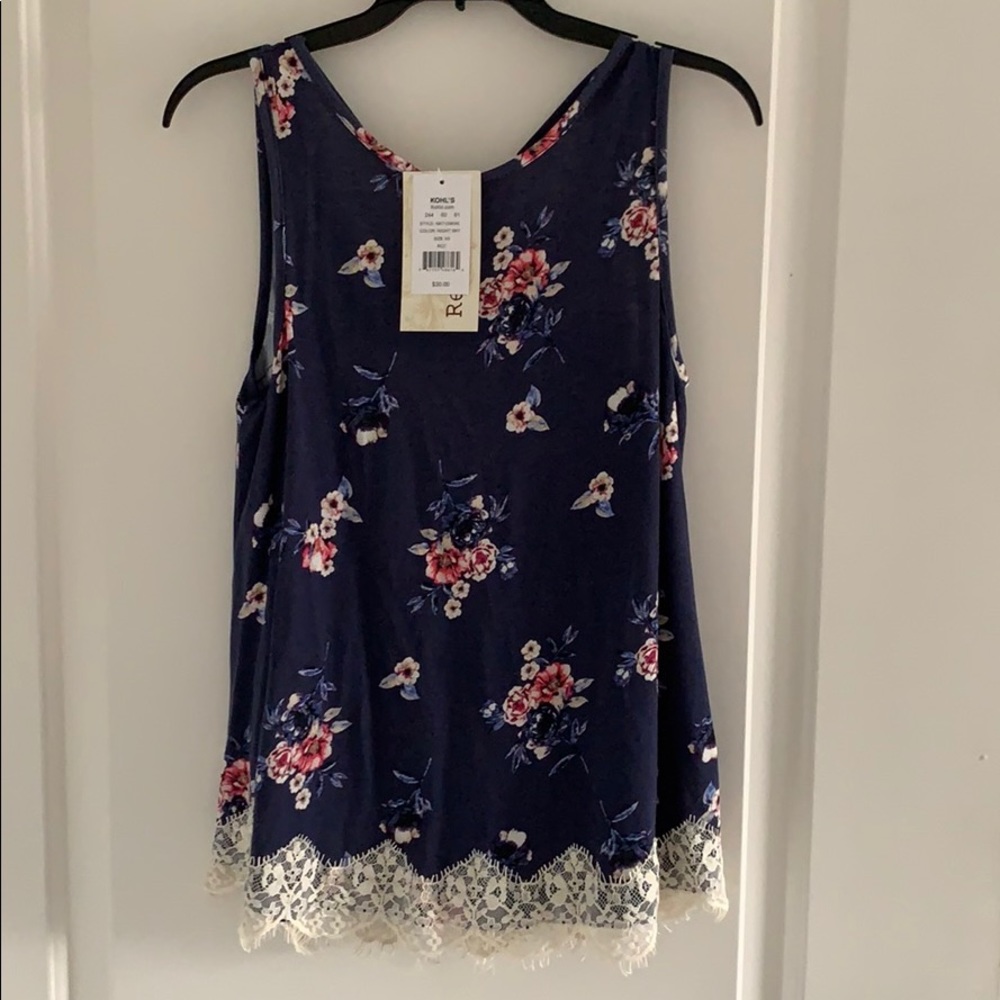 NWT Kohl’s Rewind floral shirt- Size XS